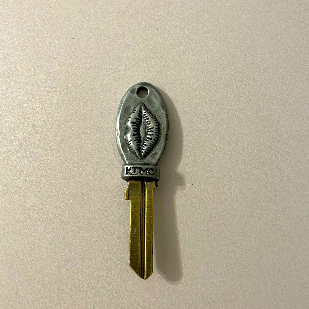 Hand crafted Key by ‘Keys to my Castle’ collection.